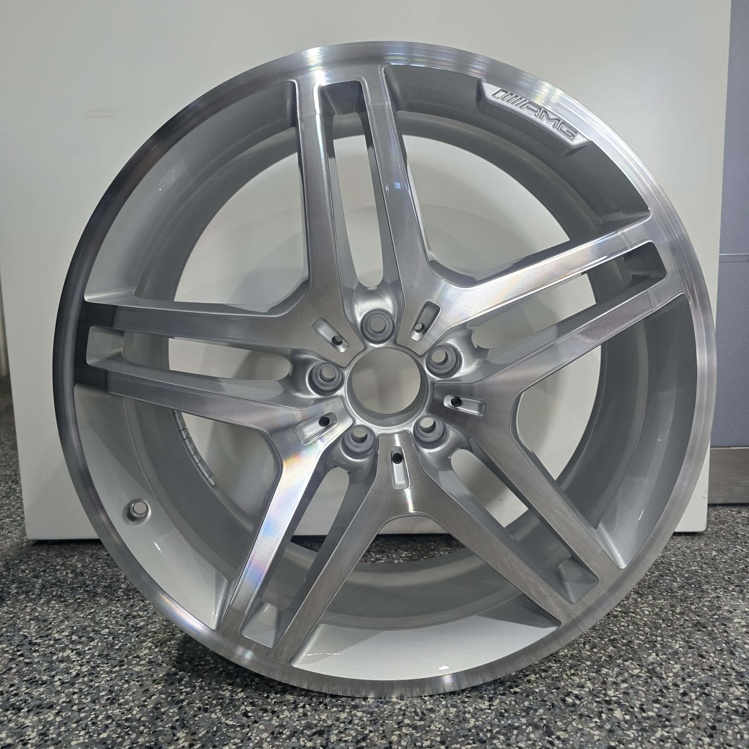 Refurbished Genuine OEM Mercedes 21×9 Wheel Rim – Machined Face, Silver, ET53 Offset