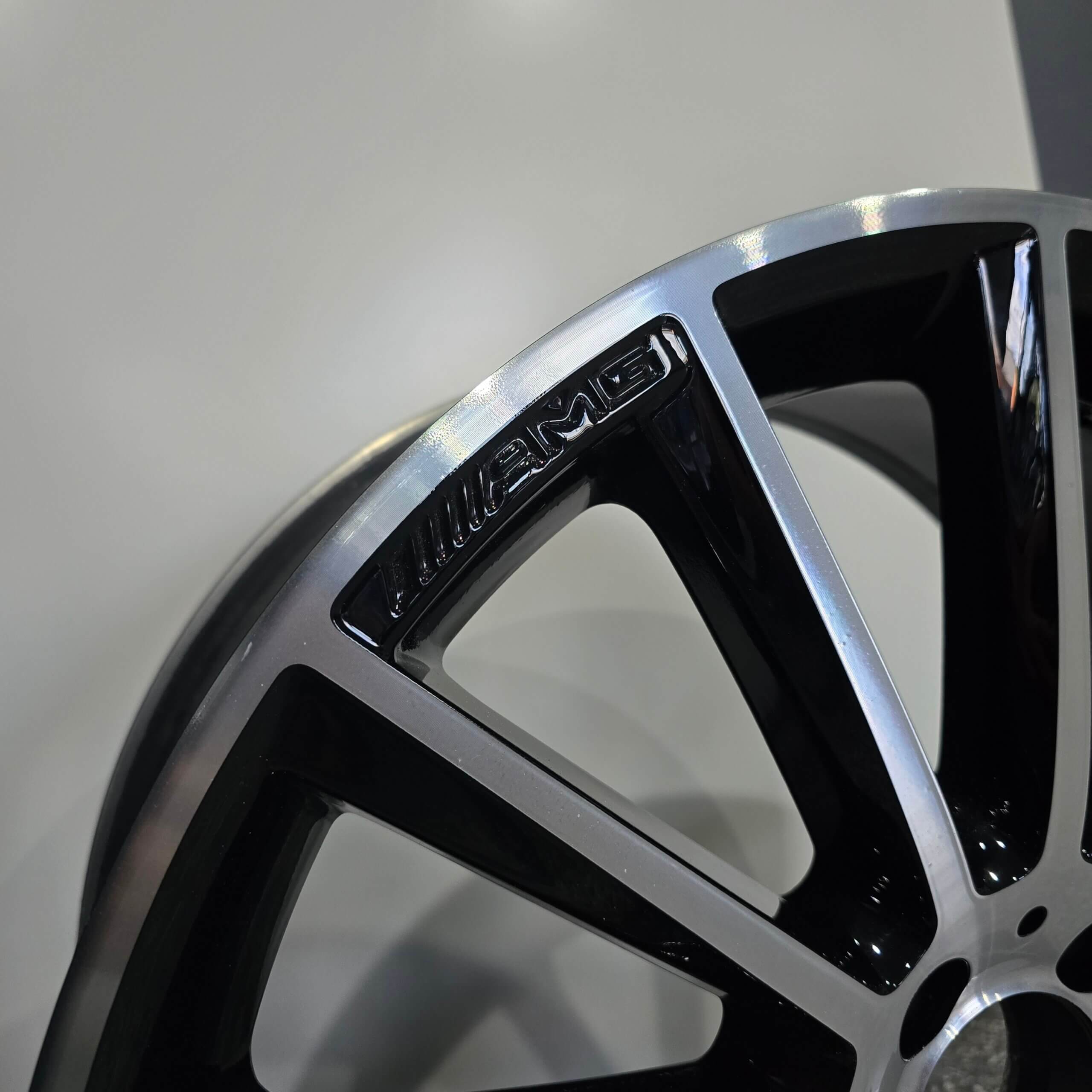 Genuine OEM Mercedes 19x8.5 Wheel Rim – Refurbished Machined Face, Black, ET52 Offset - Image 3