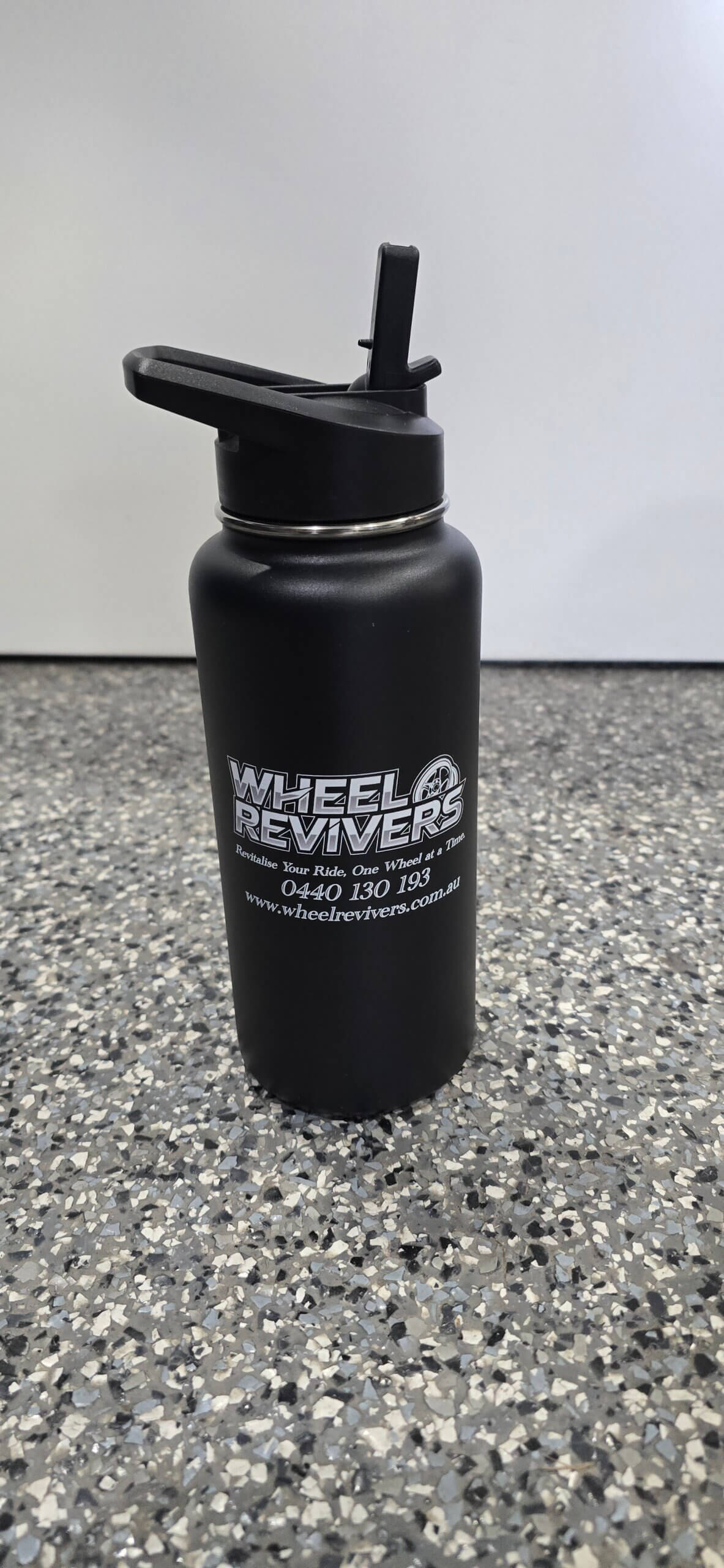Wheel Revivers Premium Hydo Flask 32oz Bottle – Limited Edition Series - Image 6