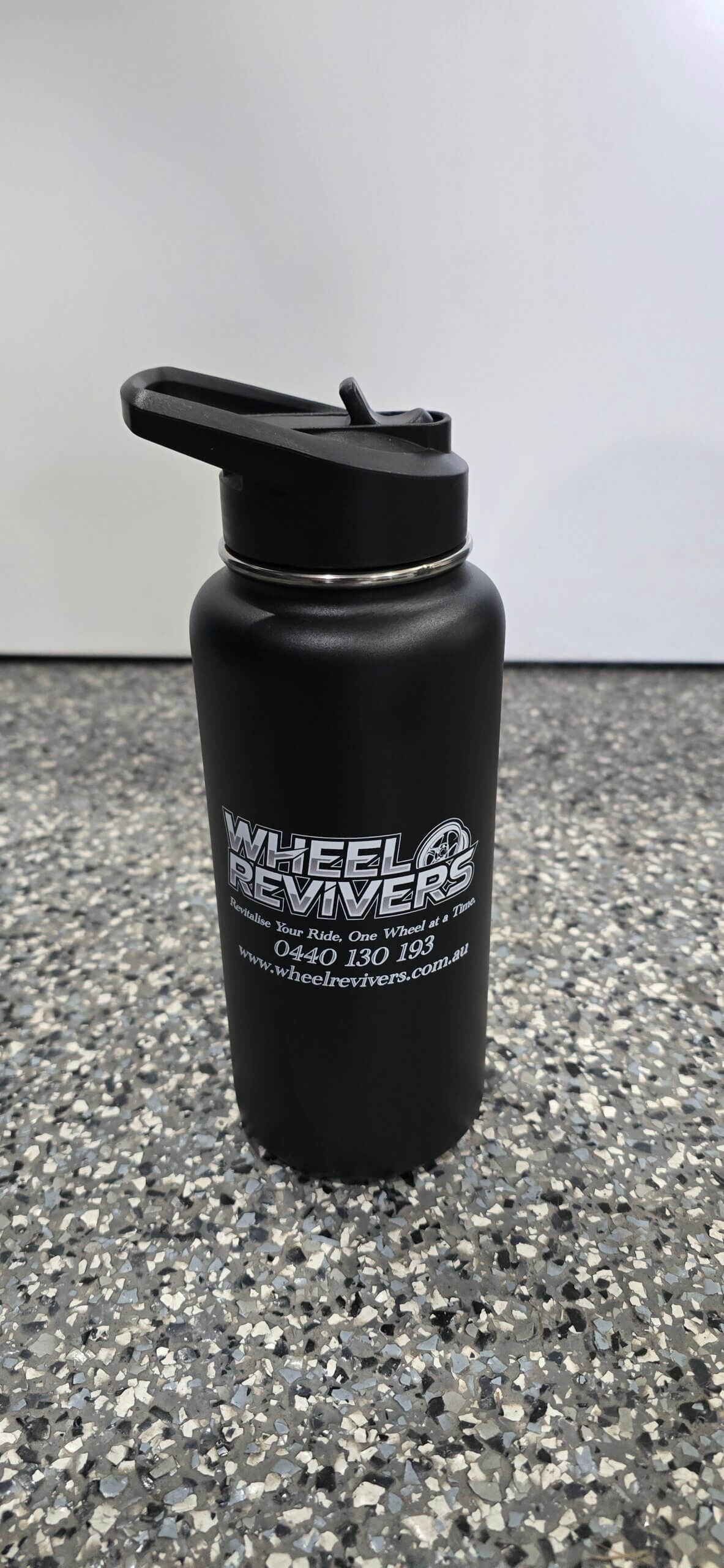 Wheel Revivers Premium Hydo Flask 32oz Bottle – Limited Edition Series - Image 5